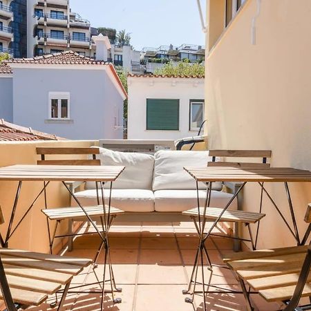 Cozy Coastal Getaway 3Br Apartment In Estoril Exterior photo