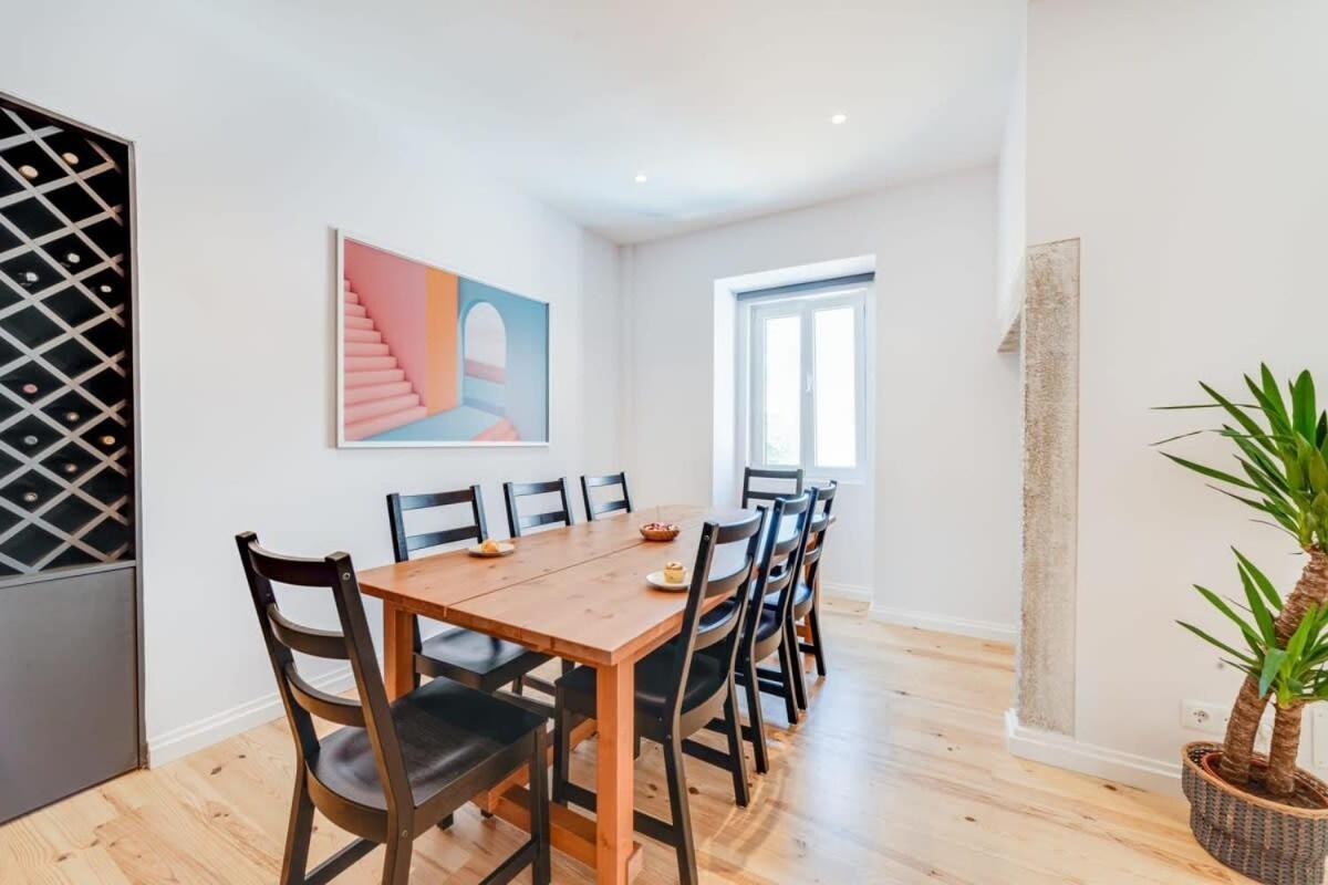 Cozy Coastal Getaway 3Br Apartment In Estoril Exterior photo
